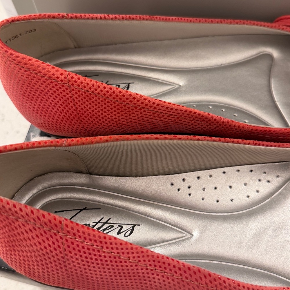 Trotters fuschia shoes in size 9 M - Picture 2 of 8